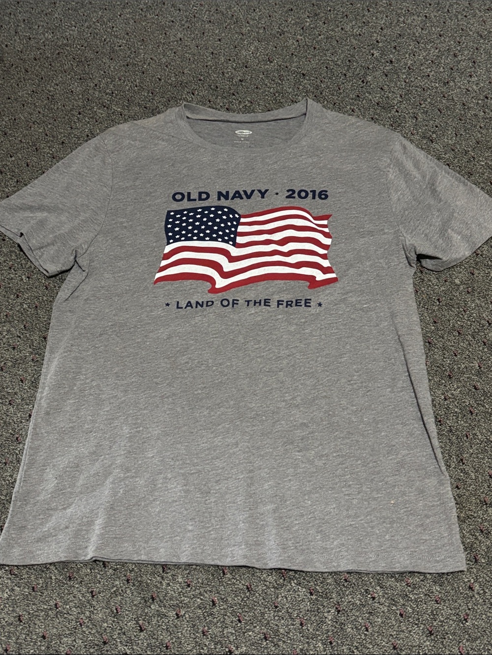 Old Navy Gray Short-Sleeve Tee with American Flag Graphic